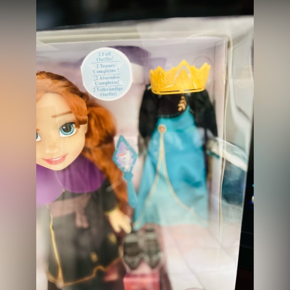 Disney Frozen Anna Fashion Set 12 Inch Doll with 2 Full Outfits - Picture 5 of 7